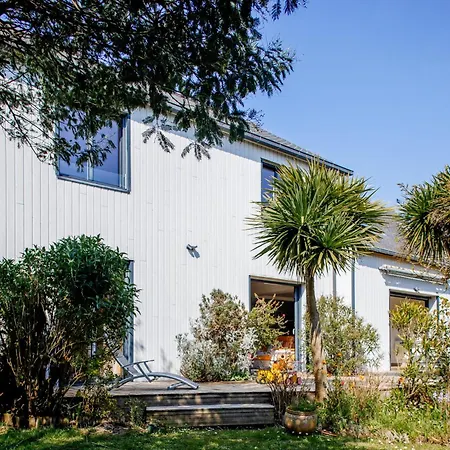 Holiday home 600m De La Plage, Jardin, Maison Pour 10 Saint-Briac-sur-Mer