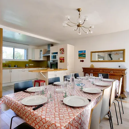 600m De La Plage, Jardin, Maison Pour 10 *